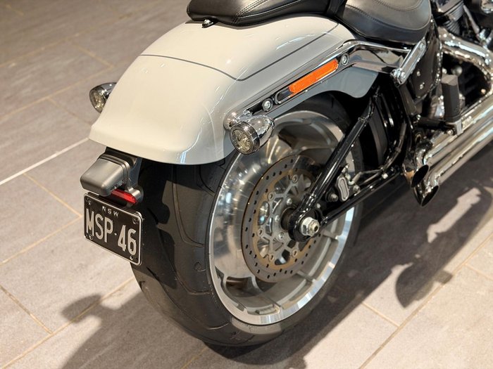 Harley-Davidson Fat Boy 117 (FLFB) Softail