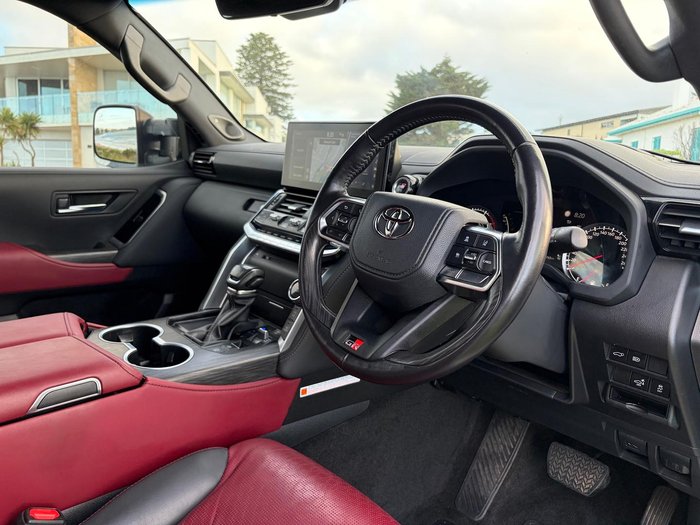 2022 Toyota Landcruiser GR Sport