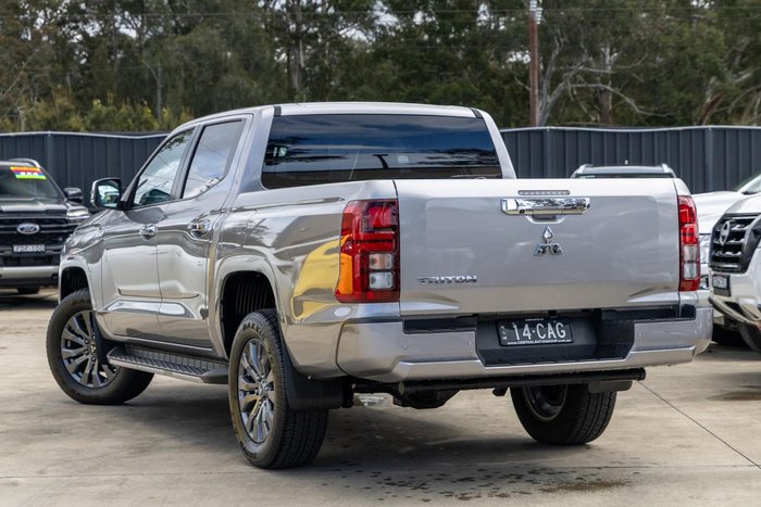 2025 Mitsubishi Triton GLS
