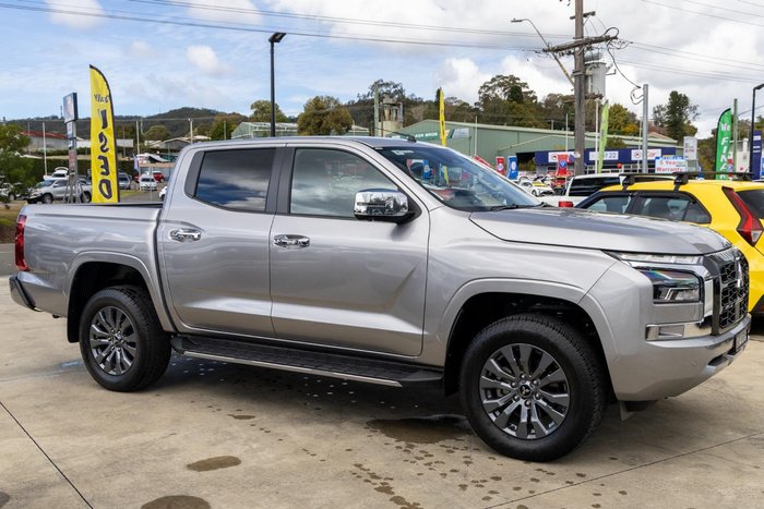 2025 Mitsubishi Triton GLS