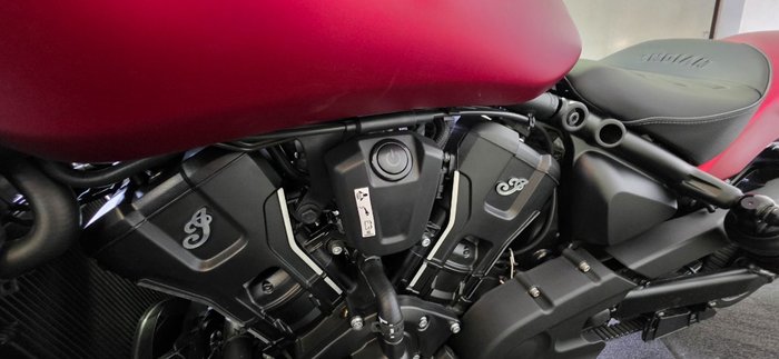 2025 Indian SCOUT BOBBER LIMITED Sunset Red
