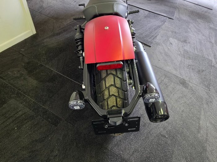 2025 Indian SCOUT BOBBER LIMITED Sunset Red