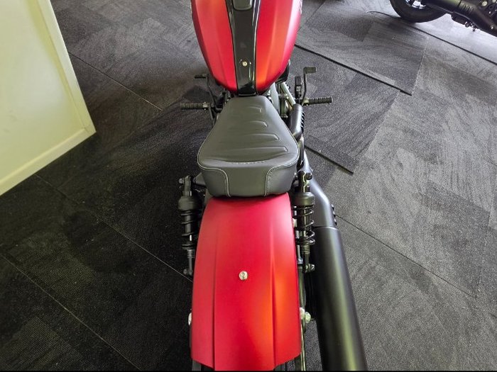 2025 Indian SCOUT BOBBER LIMITED Sunset Red