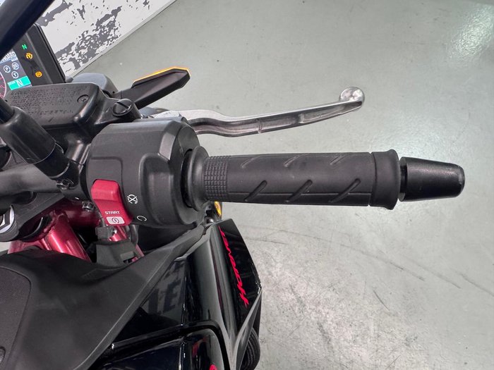 2023 Honda CB750 Hornet CB Black