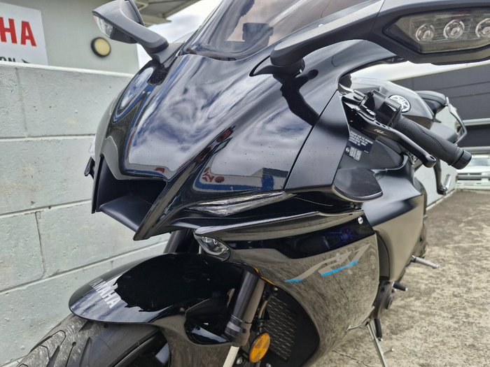 2023 Yamaha YZF-R1 Black