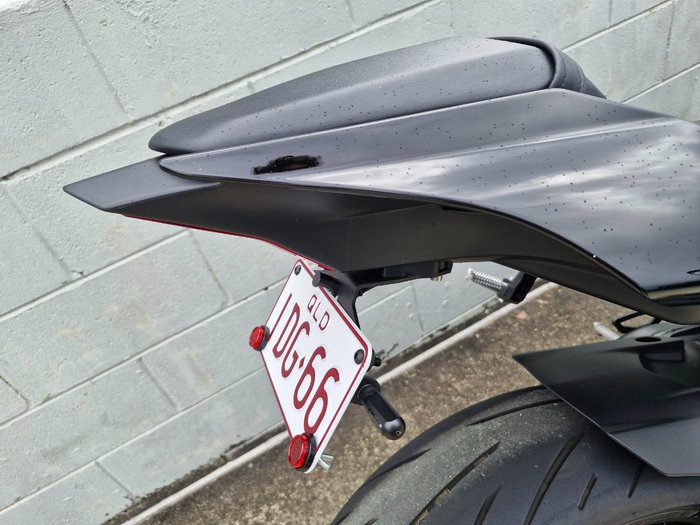 2023 Yamaha YZF-R1 Black
