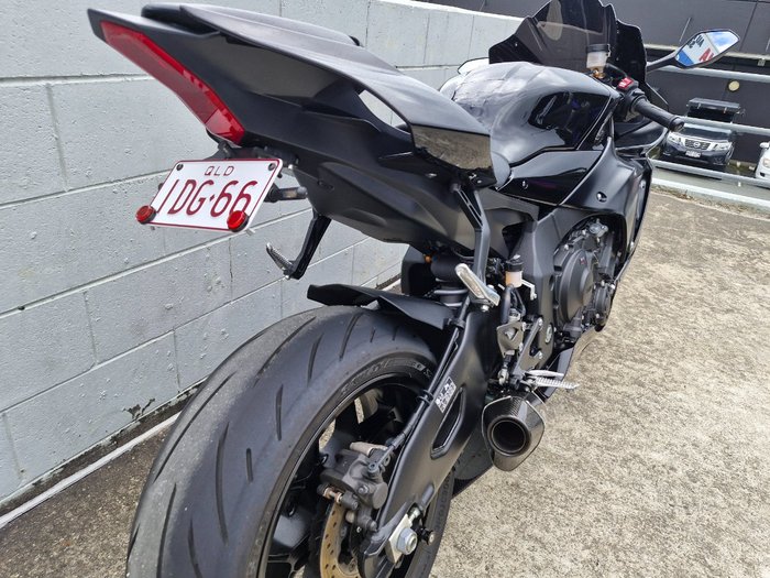 2023 Yamaha YZF-R1 Black