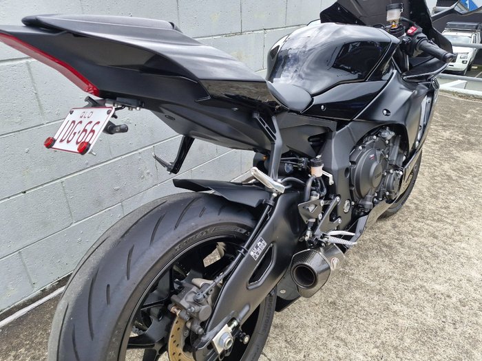 2023 Yamaha YZF-R1 Black
