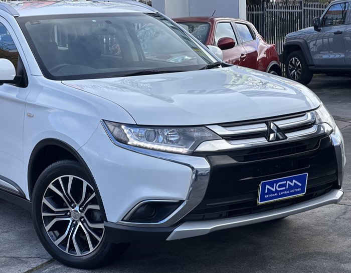 2018 Mitsubishi Outlander ES