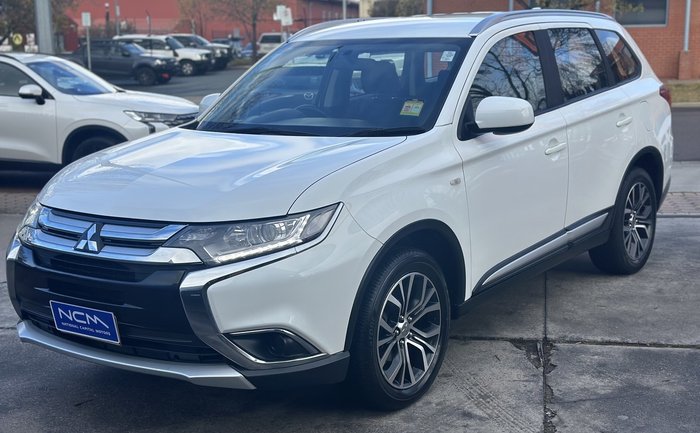 2018 Mitsubishi Outlander ES