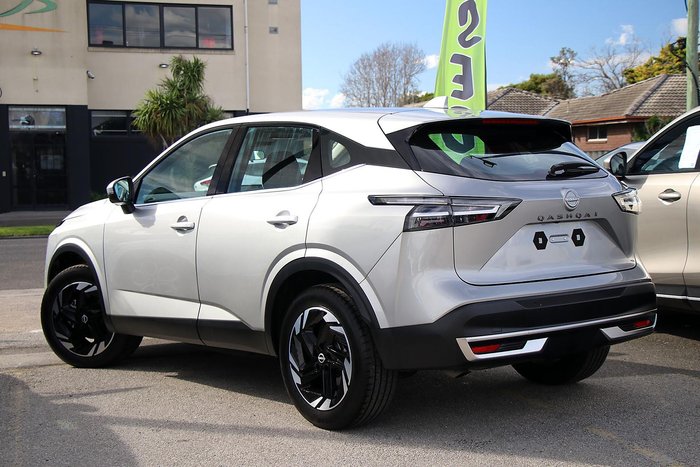 2025 Nissan QASHQAI ST-L