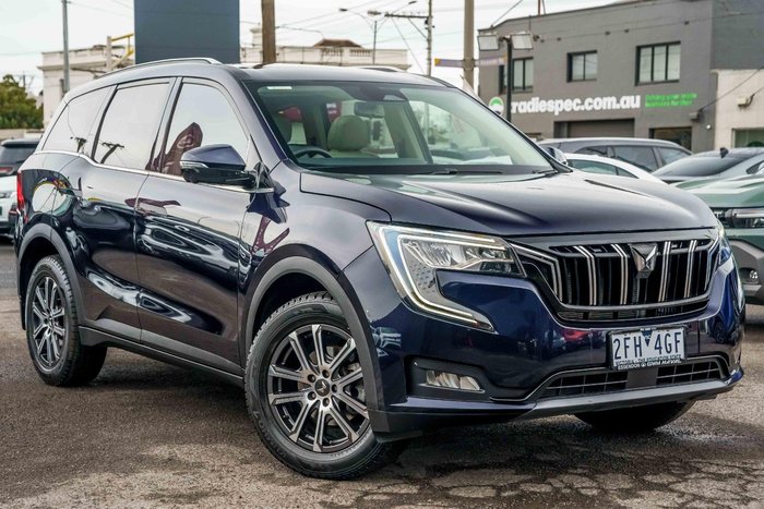 2023 Mahindra XUV700