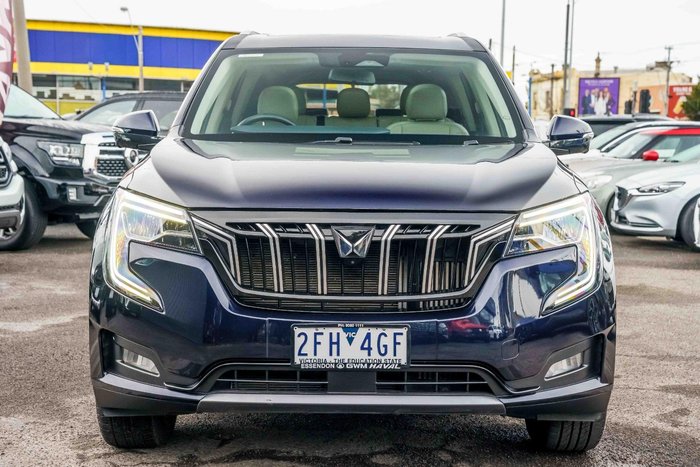 2023 Mahindra XUV700 AX7L