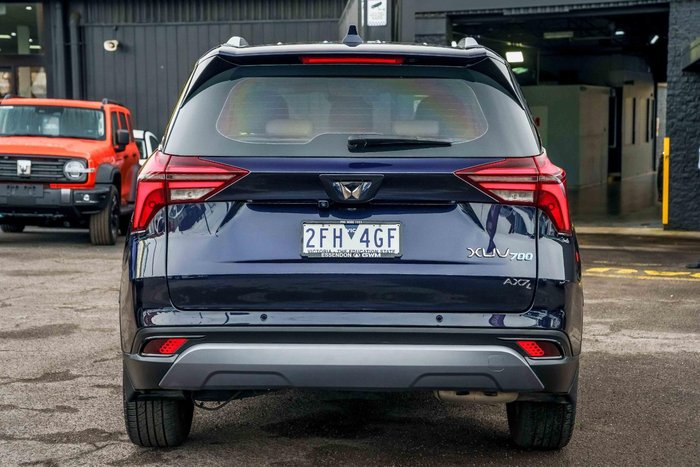 2023 Mahindra XUV700 AX7L