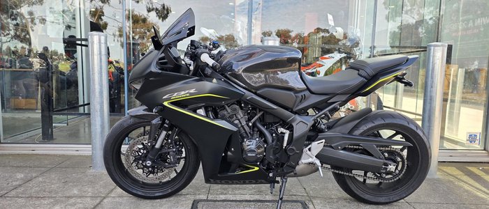 2026 Honda CBR650R E-Clutch CBR 650 Black