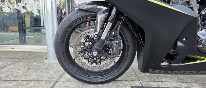 2026 Honda CBR650R E-Clutch CBR 650 Black
