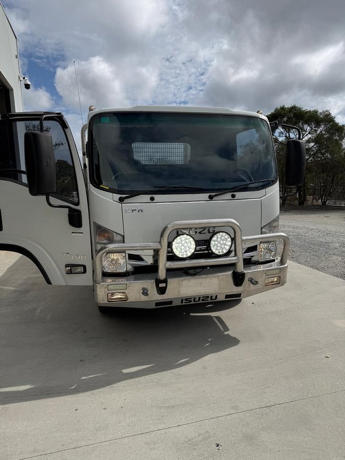 2017 Isuzu N Series