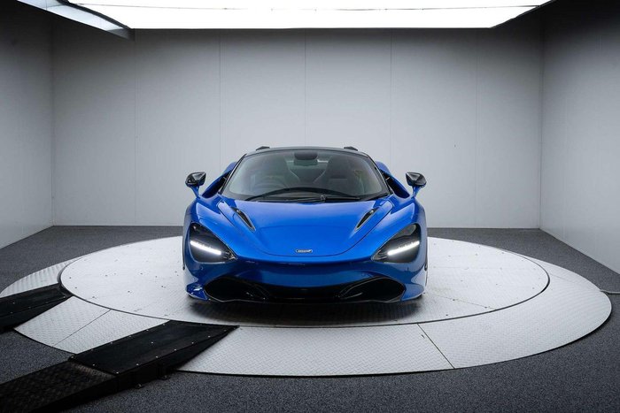2022 McLaren 720S