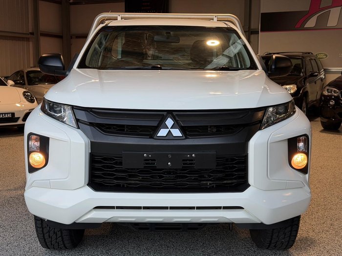 2021 Mitsubishi Triton GLX