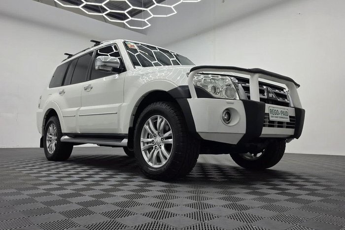 2013 Mitsubishi Pajero