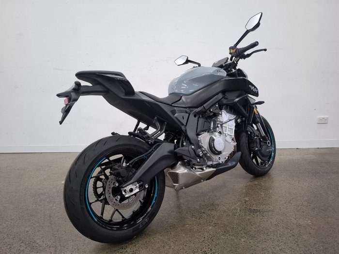 2025 CFMOTO 2025 CF Moto 650CC 675NK ABS Tundra Grey