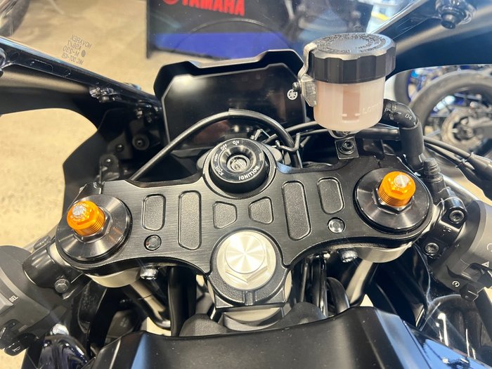 2025 Yamaha YZF-R7LA BLACK