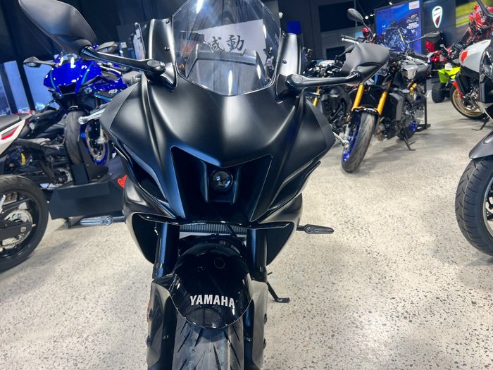 2025 Yamaha YZF-R7LA BLACK