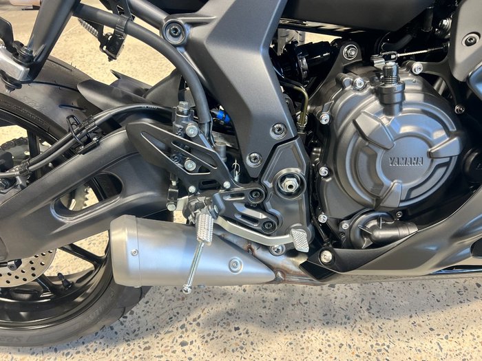 2025 Yamaha YZF-R7LA BLACK