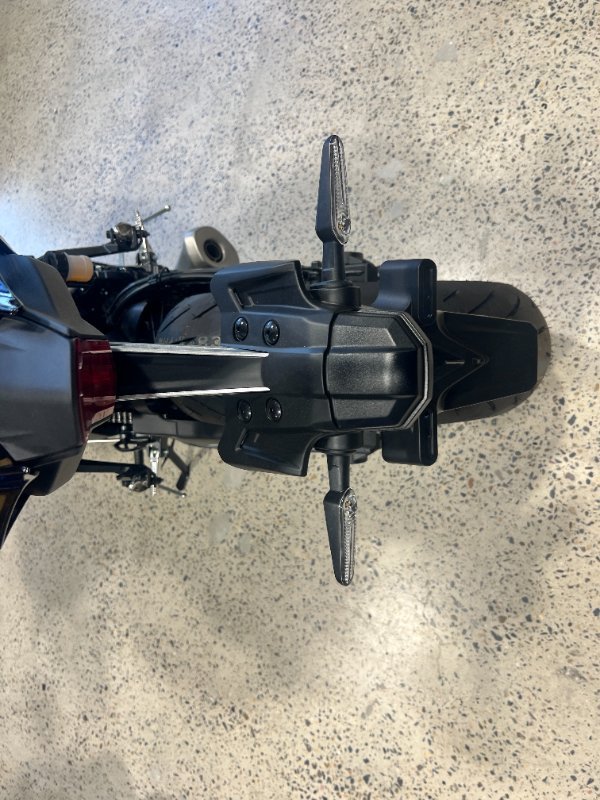 2025 Yamaha YZF-R7LA BLACK