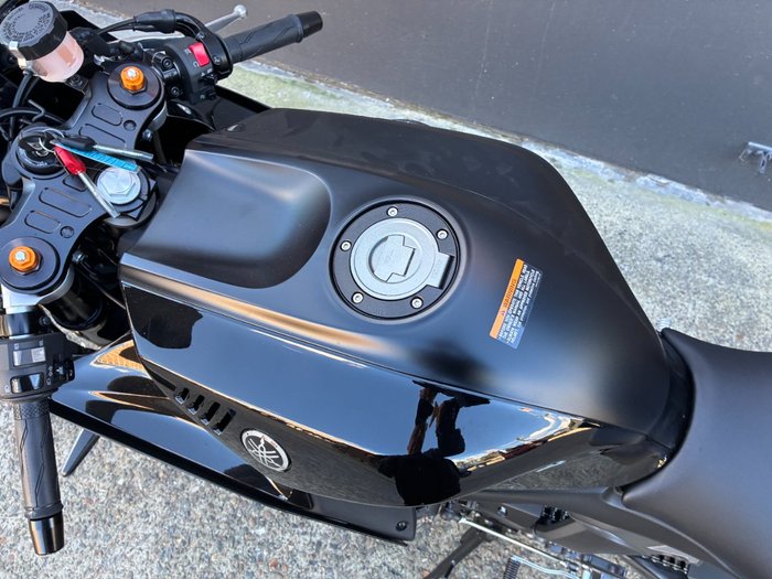 2025 Yamaha YZF-R7LA BLACK