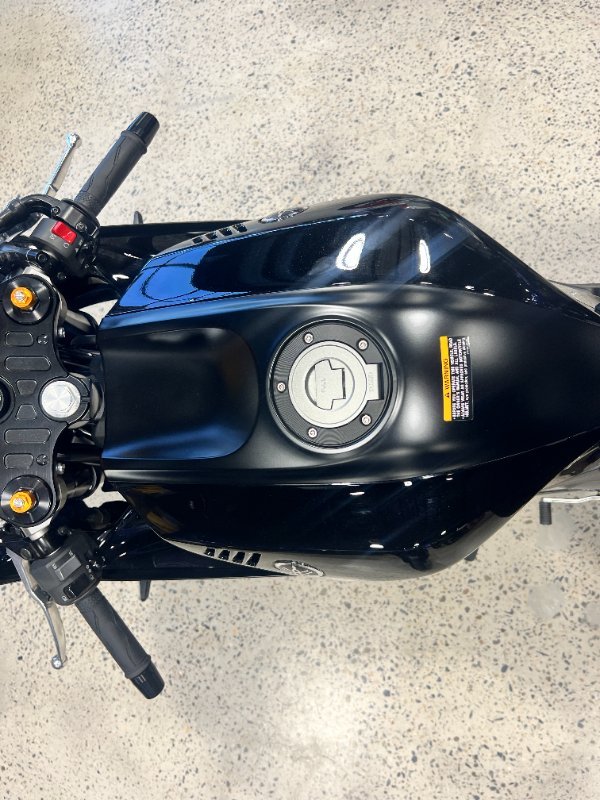 2025 Yamaha YZF-R7LA BLACK