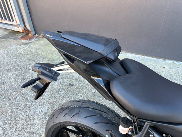 2025 Yamaha YZF-R7LA BLACK