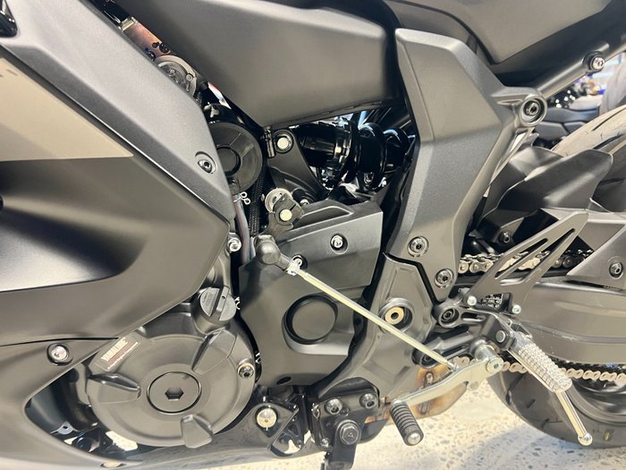 2025 Yamaha YZF-R7LA BLACK