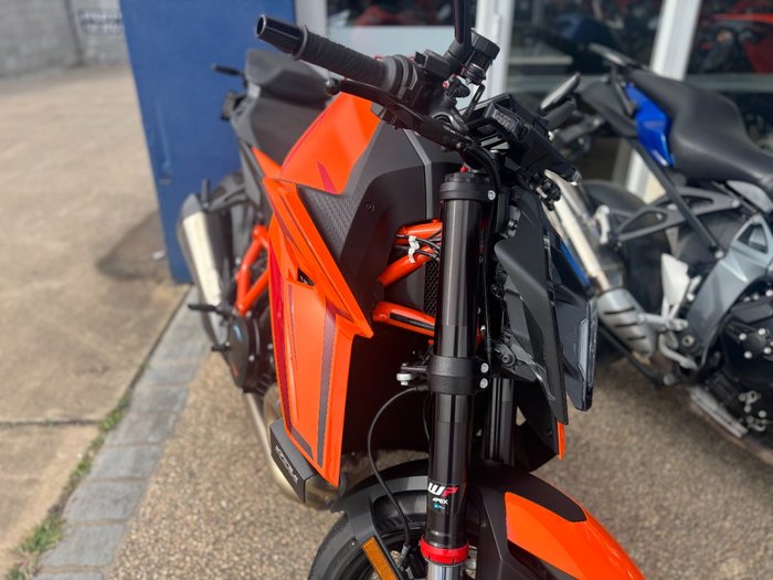 2025 Ktm 1390 SUPER DUKE R Orange