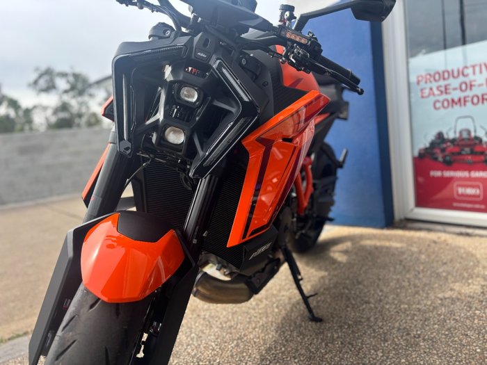 2025 Ktm 1390 SUPER DUKE R Orange