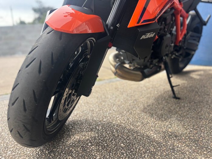 2025 Ktm 1390 SUPER DUKE R Orange
