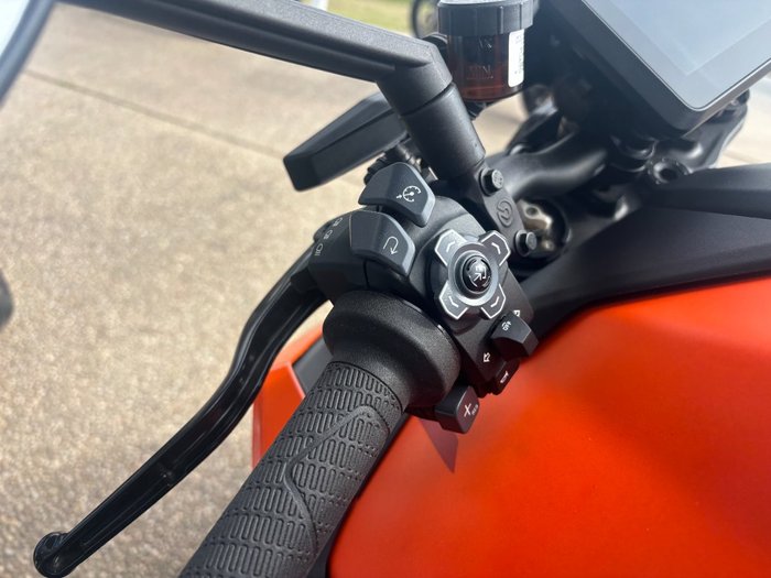 2025 Ktm 1390 SUPER DUKE R Orange