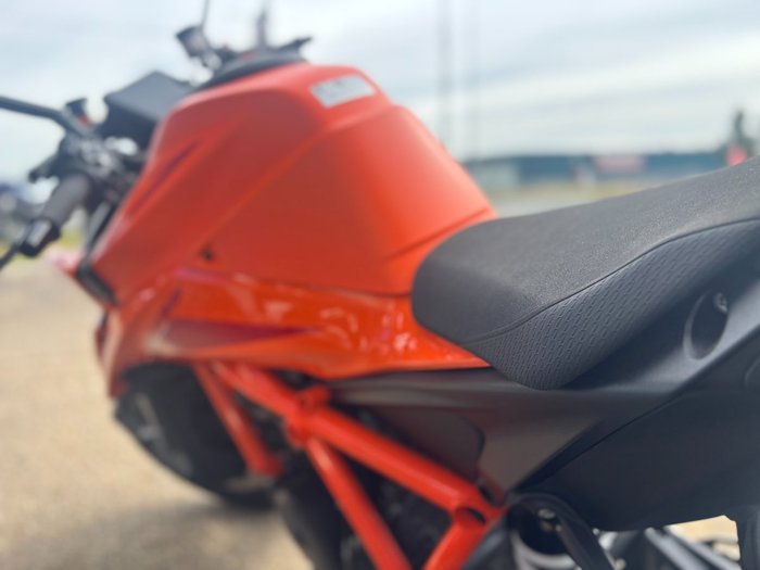 2025 Ktm 1390 SUPER DUKE R Orange