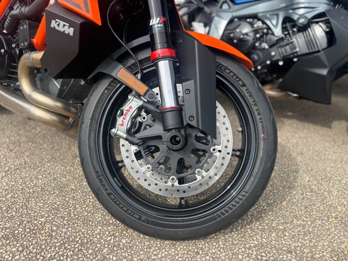 2025 Ktm 1390 SUPER DUKE R Orange