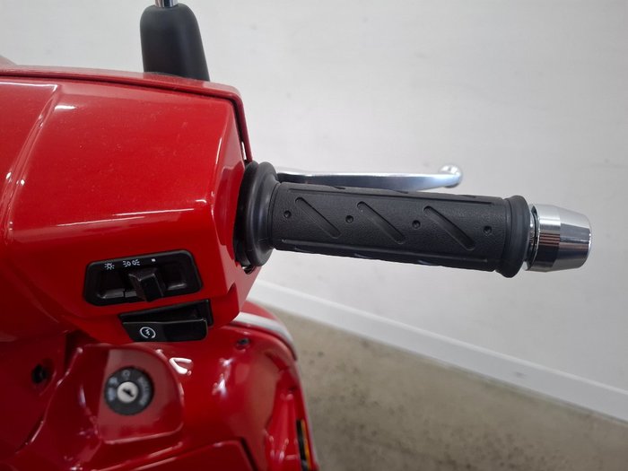 2026 Kymco 2026 Kymco 125CC LIKE 125 SCOOTER Red