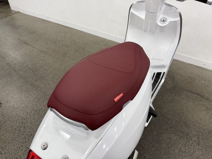 2025 Lambretta 2025 Lambretta 200CC V200 Special Flex Dual Channel ABS White