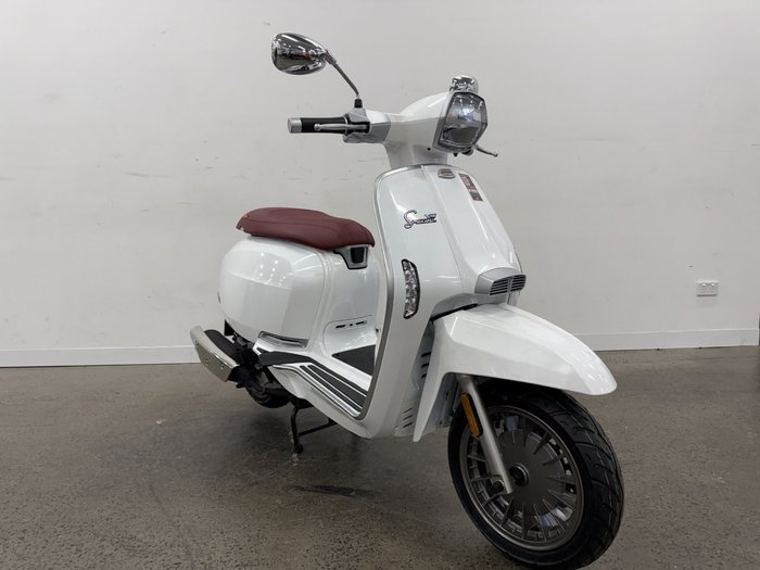 2025 Lambretta 2025 Lambretta 200CC V200 Special Flex Dual Channel ABS White