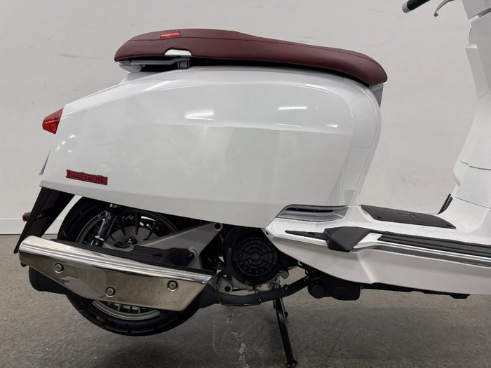 2025 Lambretta 2025 Lambretta 200CC V200 Special Flex Dual Channel ABS White
