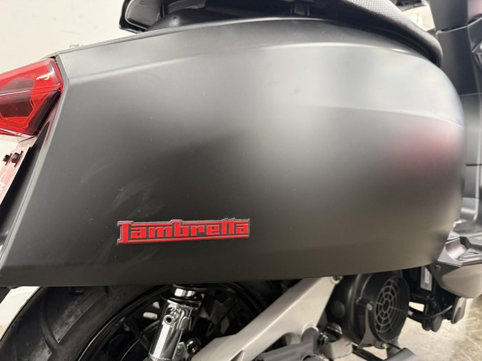 2025 Lambretta 2025 Lambretta 200CC V200 Special Flex Dual Channel ABS Black