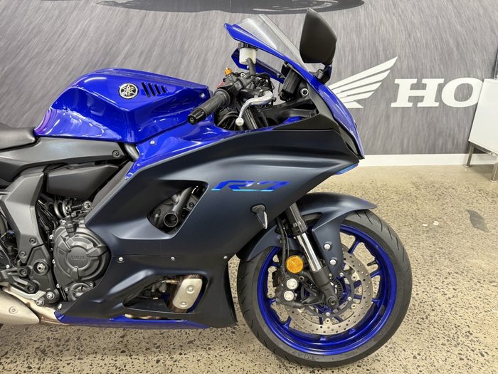2021 Yamaha YZF-R7LA