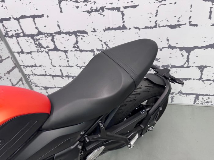2023 Triumph Trident 660 Trident Orange