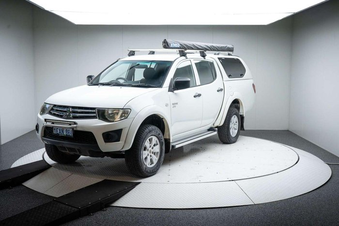 2012 Mitsubishi Triton