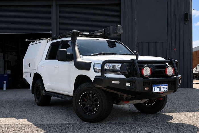 2020 Toyota Landcruiser