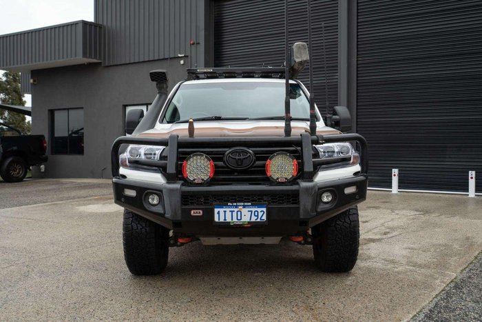 2020 Toyota Landcruiser