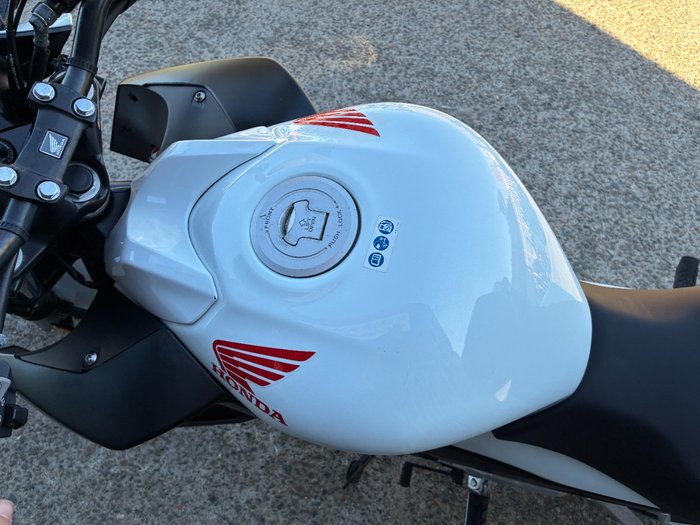 2015 Honda CB300FA (ABS) WHITE